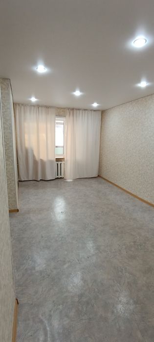 Продам 1-к 2/4 возле ул. Конституциии