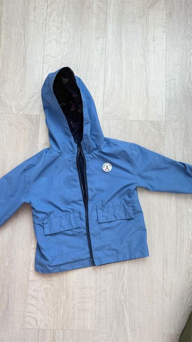 Продам ветровку на мальчика