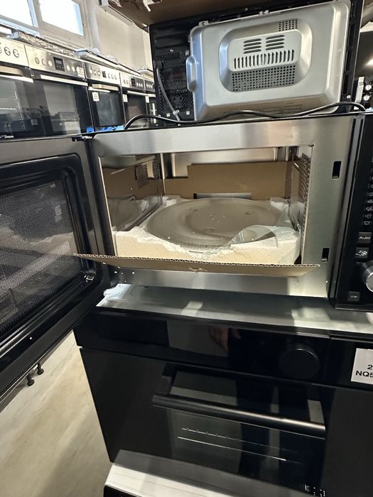 Cuptor cu microunde Brandt SE2612B