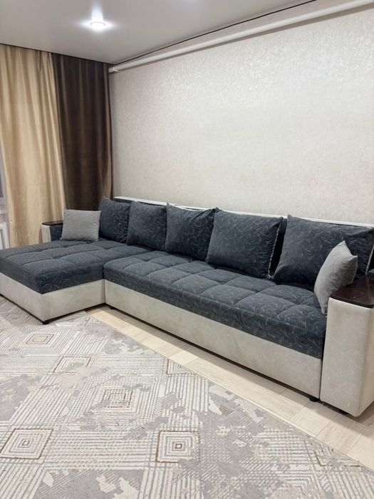 Продам большой диван