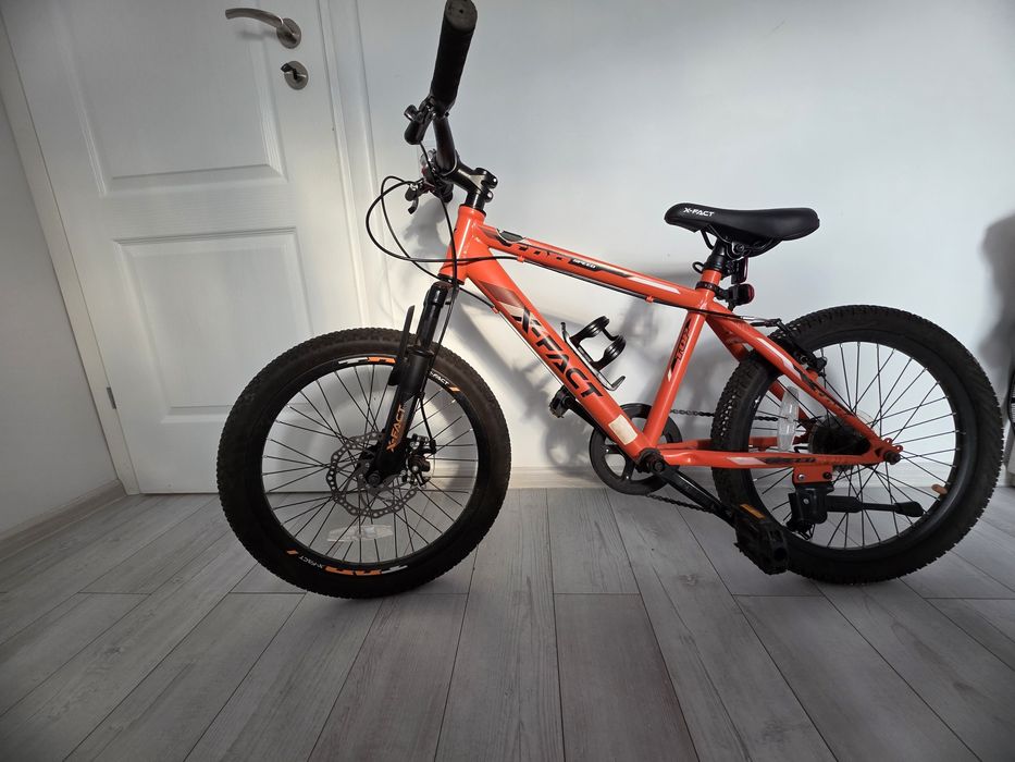 Vând bicicleta copii XFact 20 inch