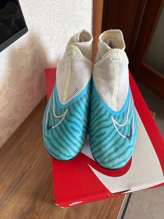 Оригинални бутонки:Nike Phantom GX PRO