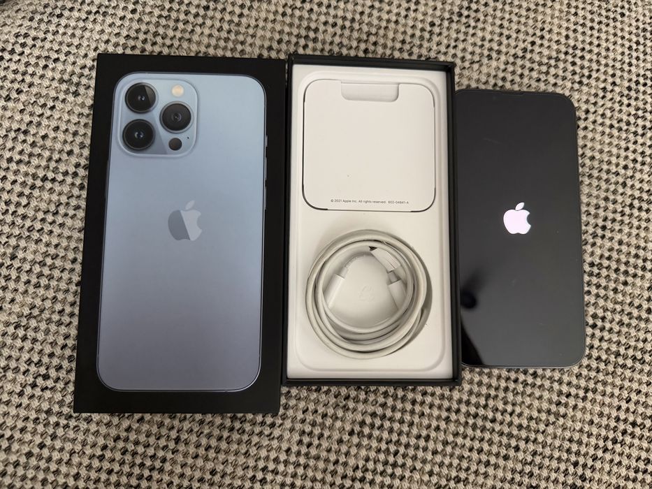 Iphone 13 Pro Син перфектен