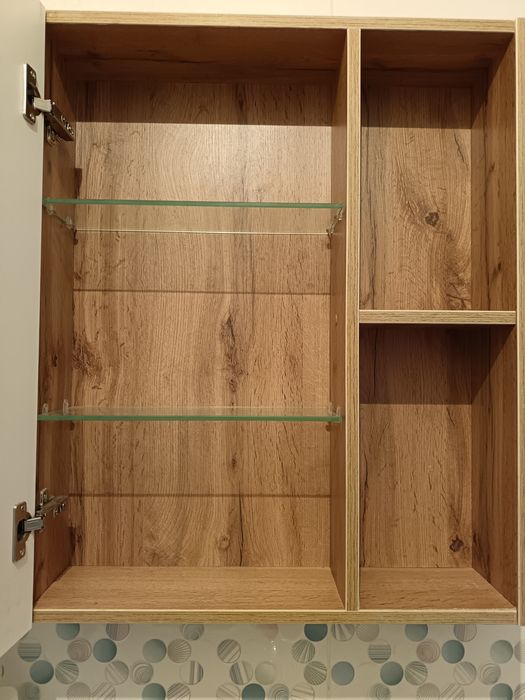 Зеркало с полками