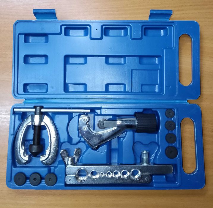 Развальцовщик для трубок.