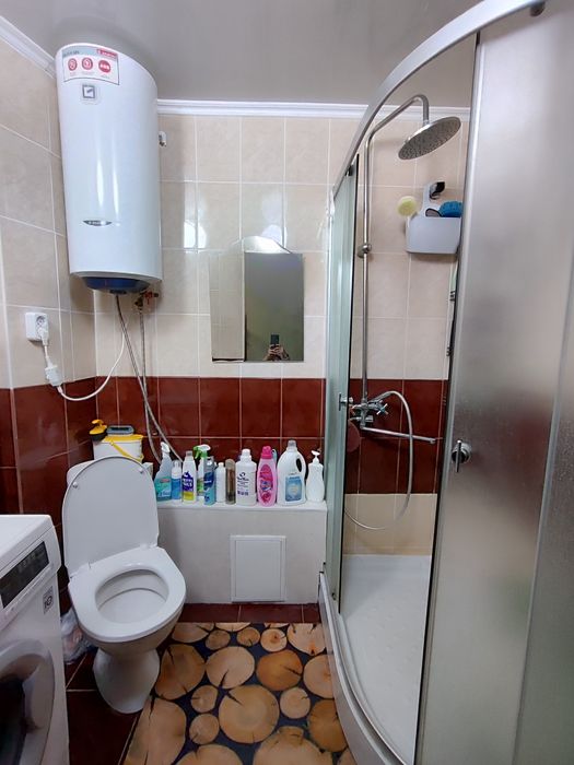 Продается 2-комн (7-78, 1 эт)