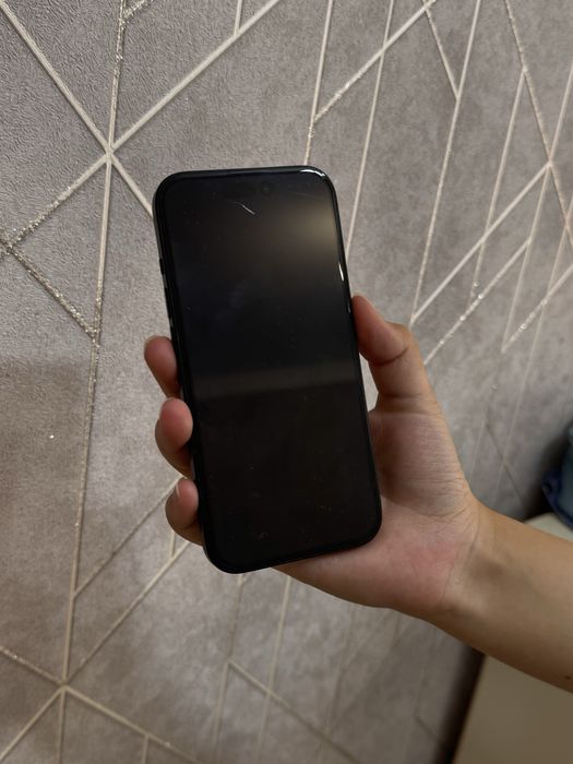 iPhone 15 б/у 128 гб