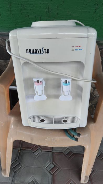 Диспенсер для воды продам