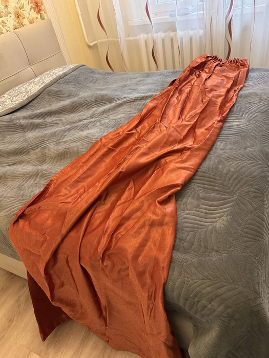 Шторы и тбшья дя зала и спальни