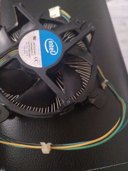 Procesor i5 2500s, 8 GB RAM DDR3, cooler Intel, hdd 250 gb