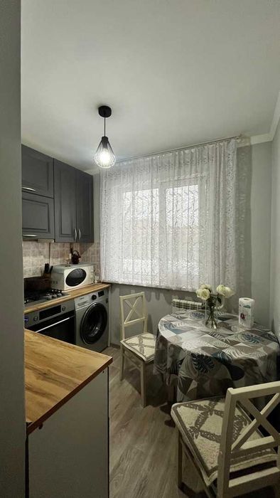 Продам 2ком.квартиру. Центр