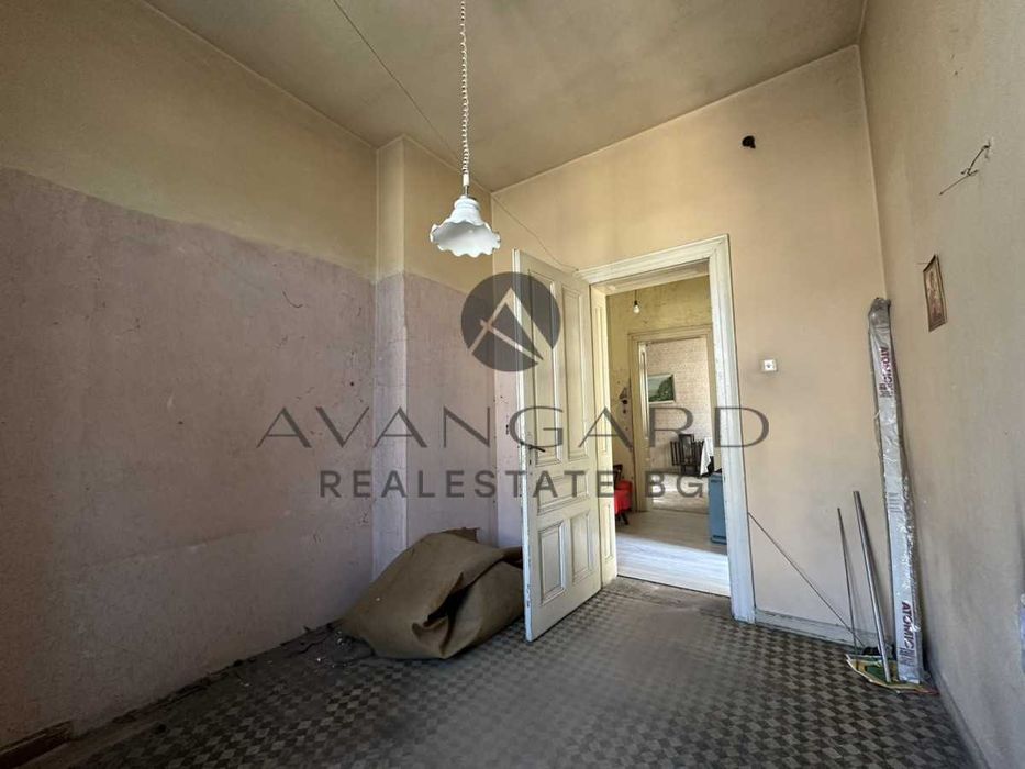 Продава се Етаж от къща в Пловдив, Център - 111 кв.м за 2253 €/кв.м - Снимка #9