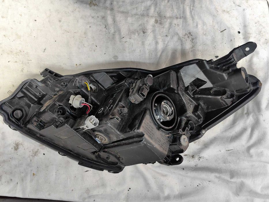 Оригинален фар Тойота Ярис  Toyota Yaris