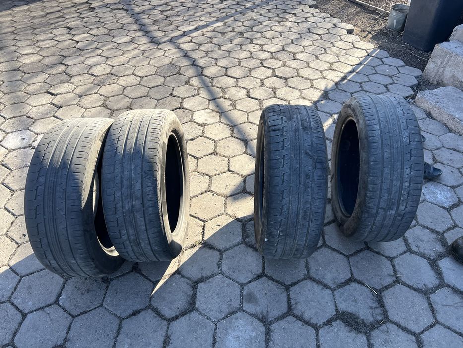Продам шины ………………..