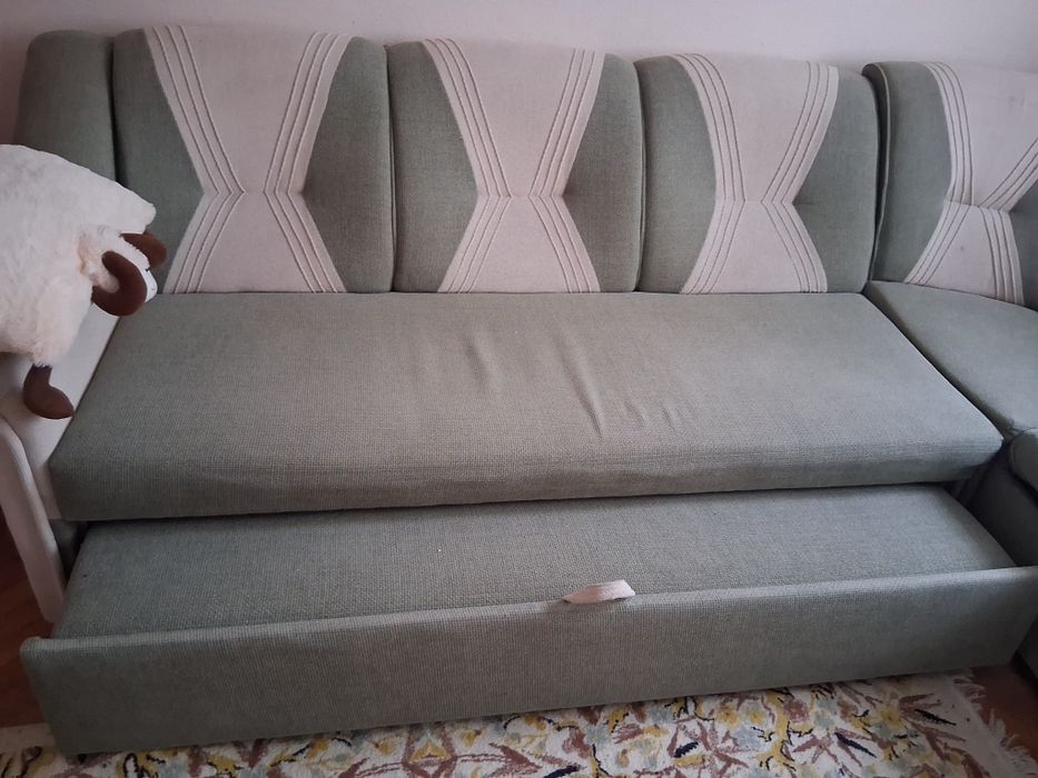 Canapea extensibilă.  Stofa