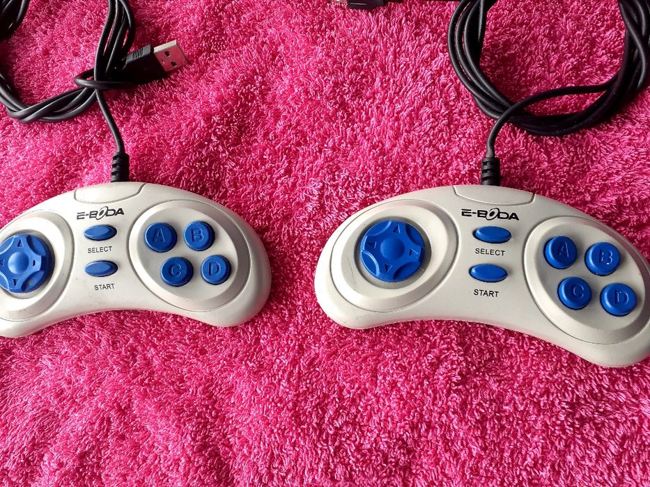 Vînd Schimb Controller PS.4 E-Boda