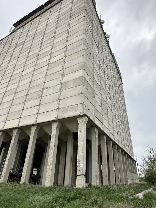 Продам здание на разбор