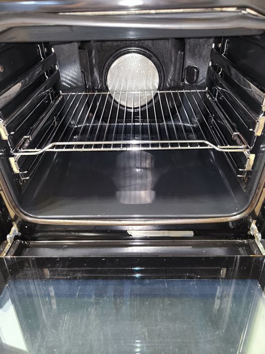 Продавам фурна за вграждане марка Gorenje, модел: BO 87 ORA-B