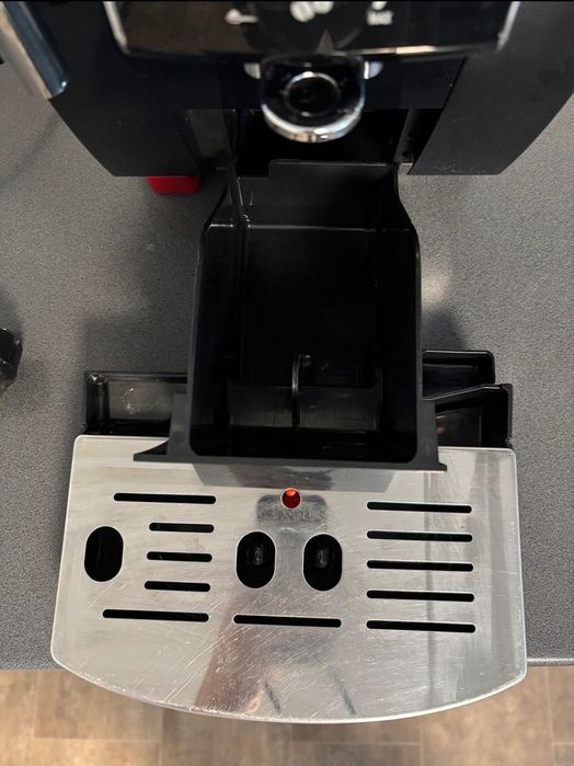 Delonghi Кафемашина