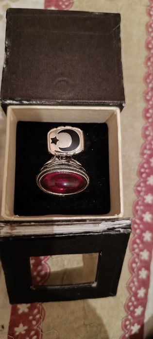Срочно продам кольцо с рубином!