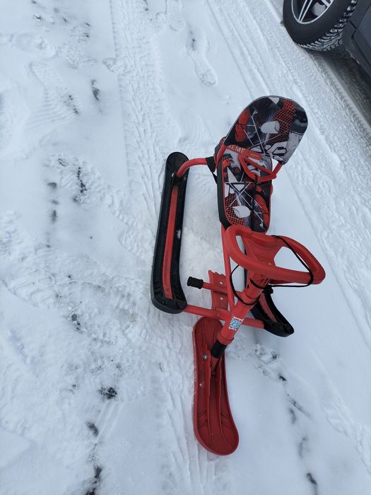 Деткие санки на лыжах