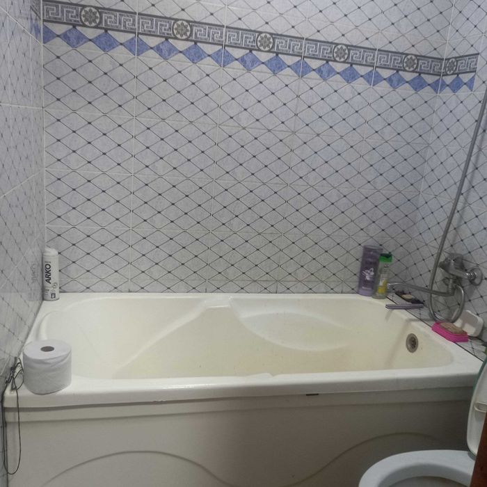 Срочно Продаю 3/6/9 Яшнабад рн.Авиасозлар-4.Общ-81м2.Ц-64000у.е.