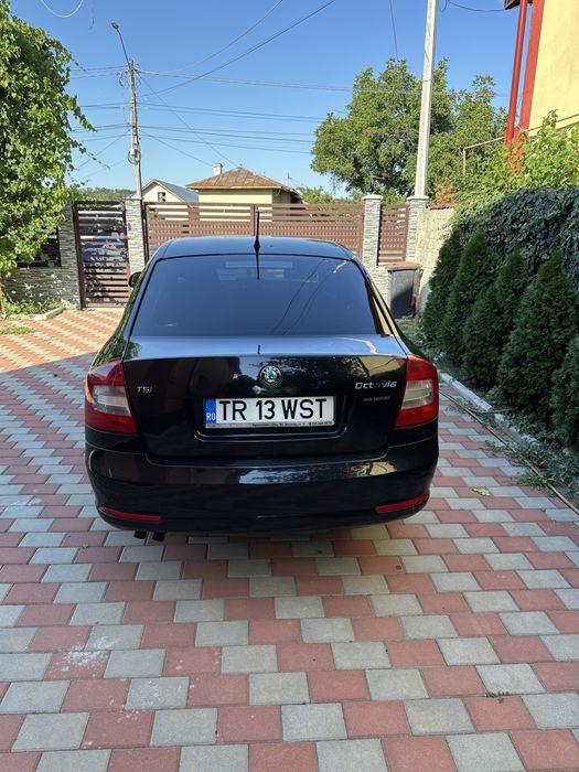 SKODA Octavia 2012 — imagine 3