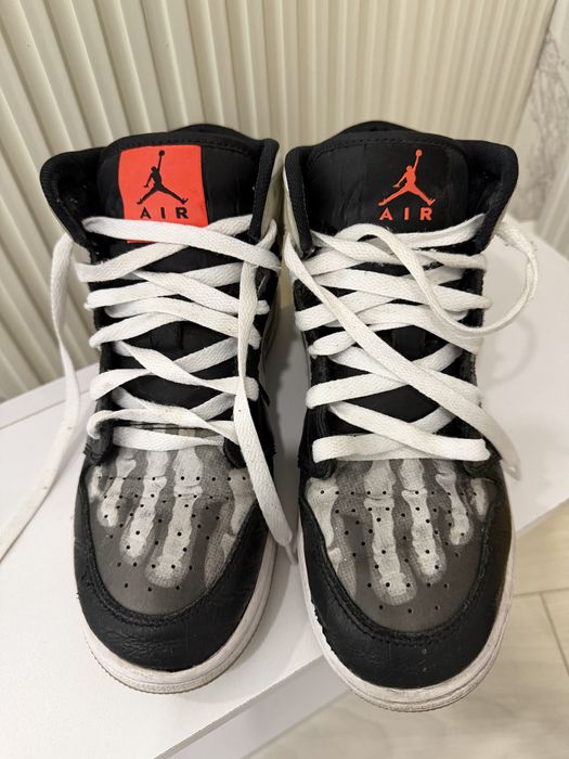 Продам jordan оригинал