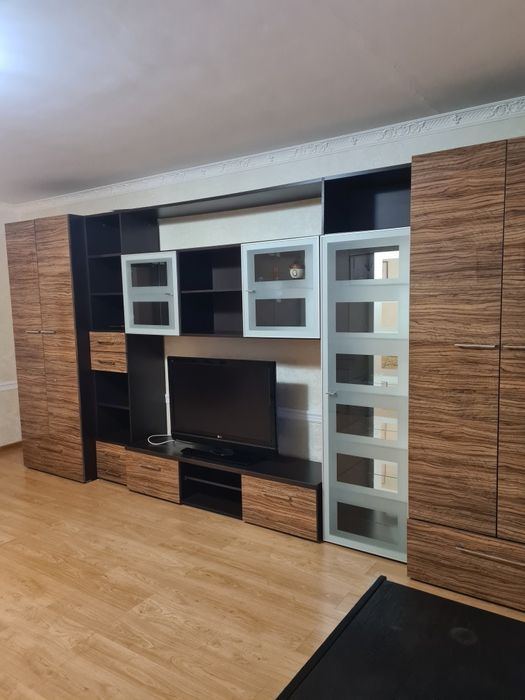 Продам гостинную