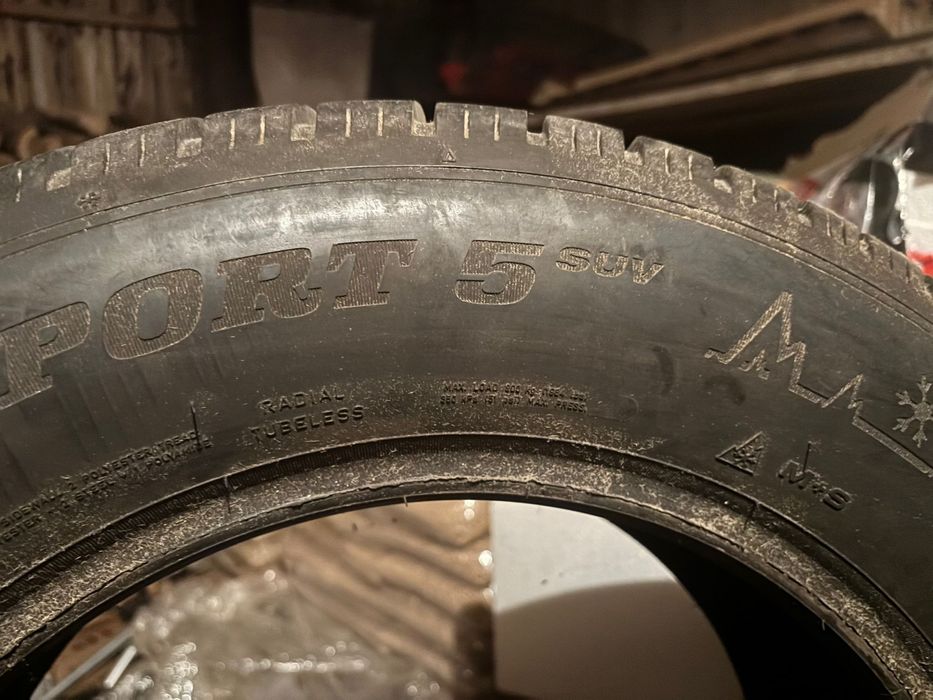 Set 4 Anvelope Dunlop Suv iarna 235 65 R17