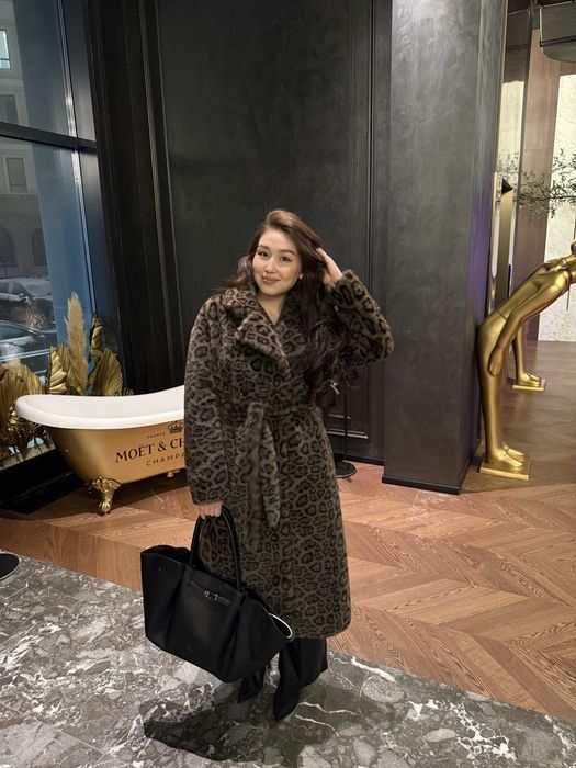 Продам шубу шикарную!