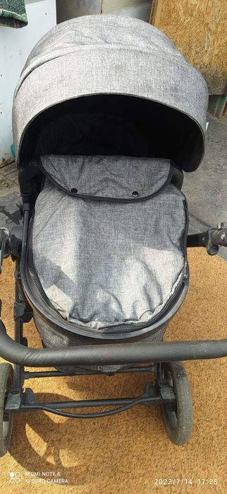 Продам коляску 10000