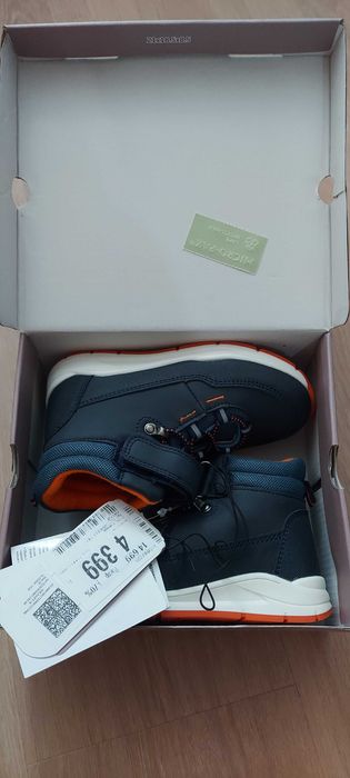 Ботинки для мальчика новые