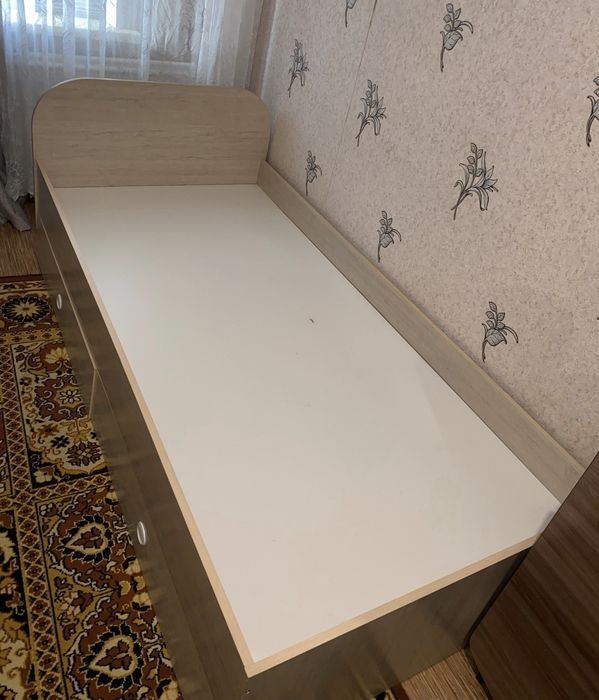 Продам кровать б/у