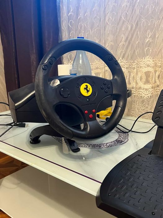 Vand volan de ps 3 ,ps 4 , pc