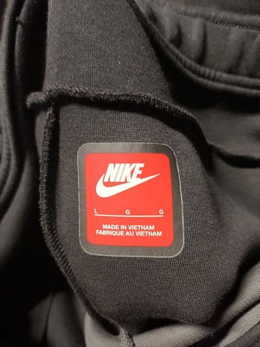 Pantaloni Nike Tech Fleece