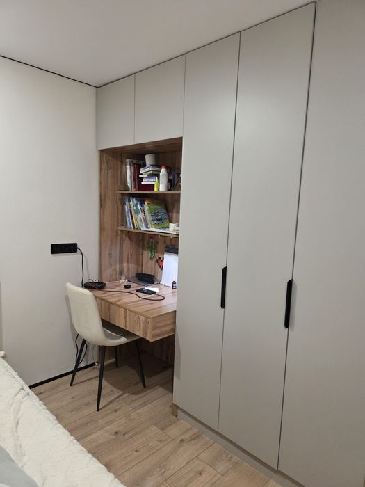 Сдам двушку в 3-19 на долгий срок