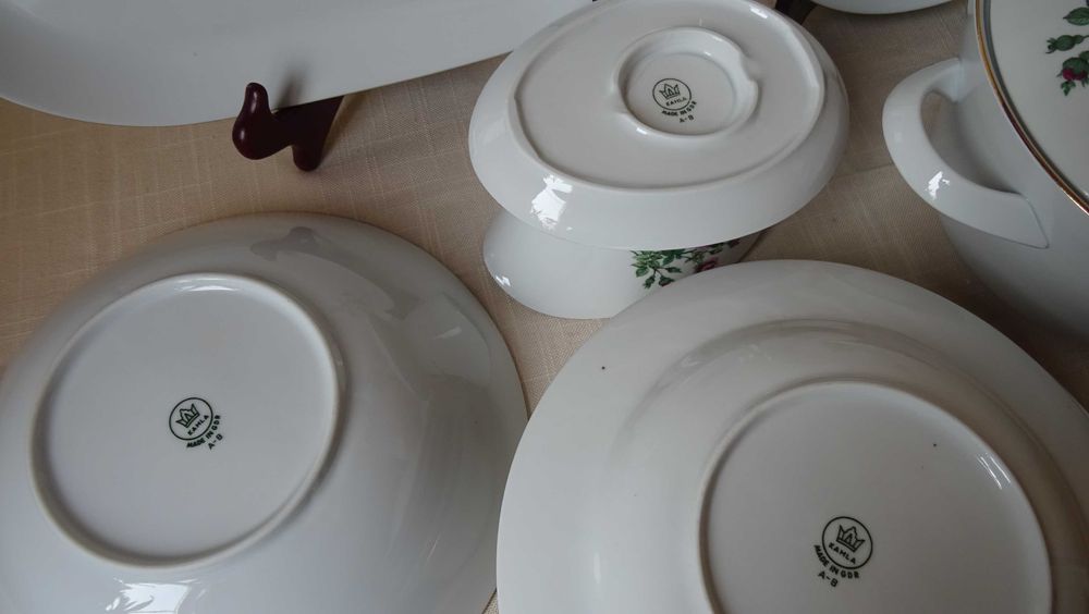 Сервиз за хранене, Kahla GDR 1968 - 1987 г порцелан от - 17части