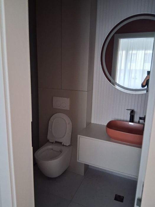 Execut curatenie,curatenie generala,ap,garsoniere,case,birouri,scarii