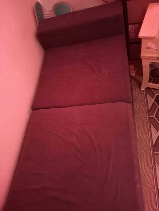 Бескаркасное кресло-кровать