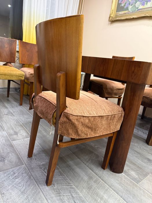 Трапезна маса и столове от масив