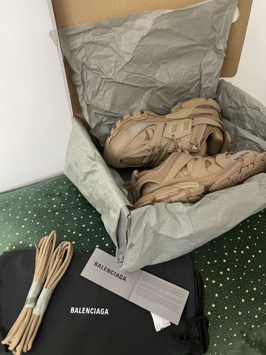 Balenciaga Track Beige