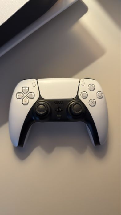 Consolă PlayStation 5 - Ediția cu disc