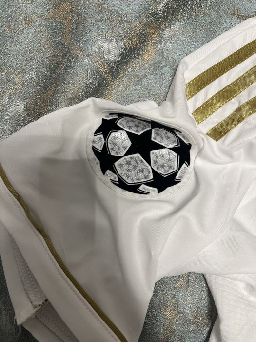 Tricou Real Madrid Sezon 2011/2012 NOU L