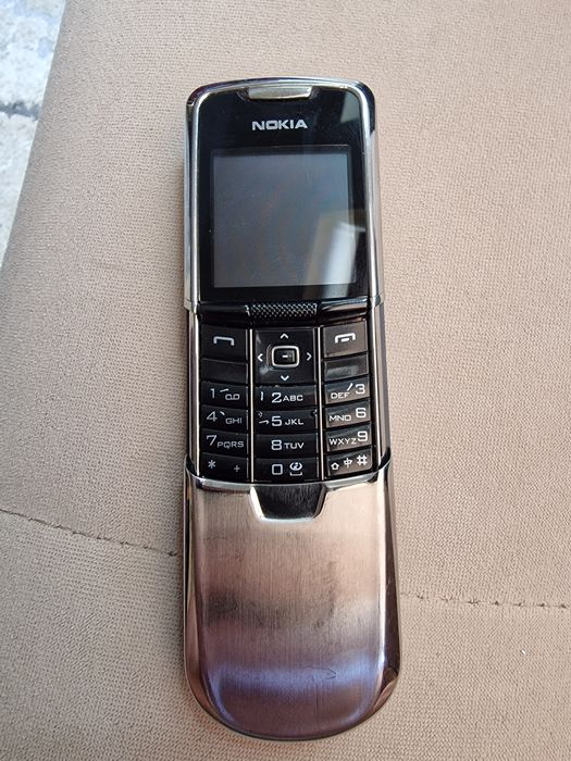 Продава Nokia 8800