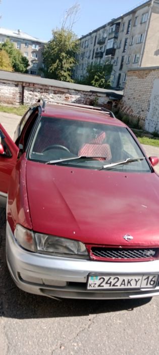 Продам нйсан Универсал