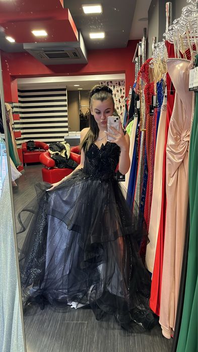 Продавам абитуриентска рокля!!!