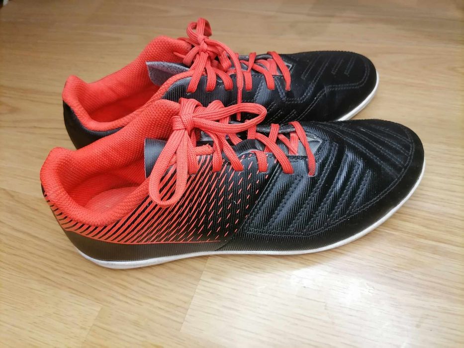 Обувки за футбол Н38