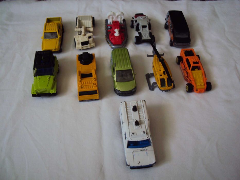 Метални колички Hot Wheels и метални колички MATCHBOX колички