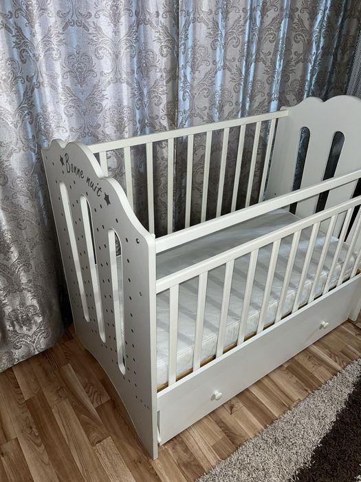 Кроватка детская